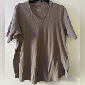 Isaac Mizrahi Women's Short Sleeve V-Neck Tee - Taupe
